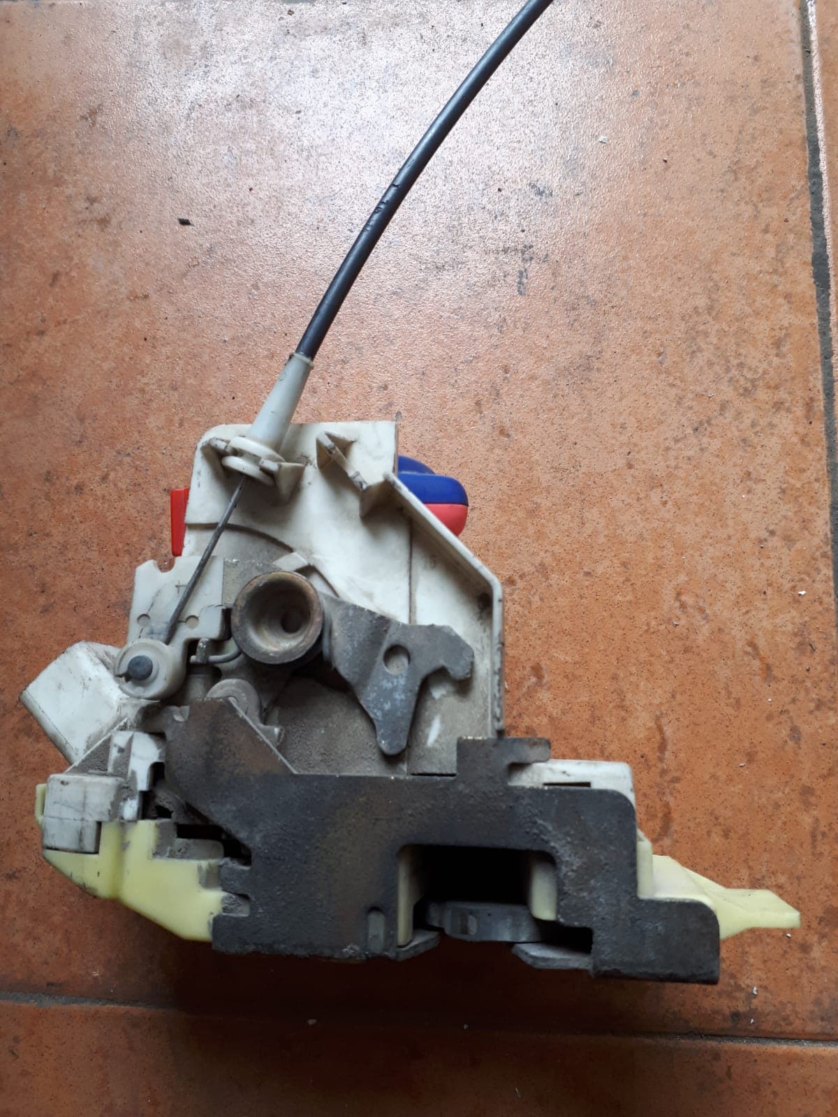 Car Locksmith – Door Lock Repair / Replacement – photo 5