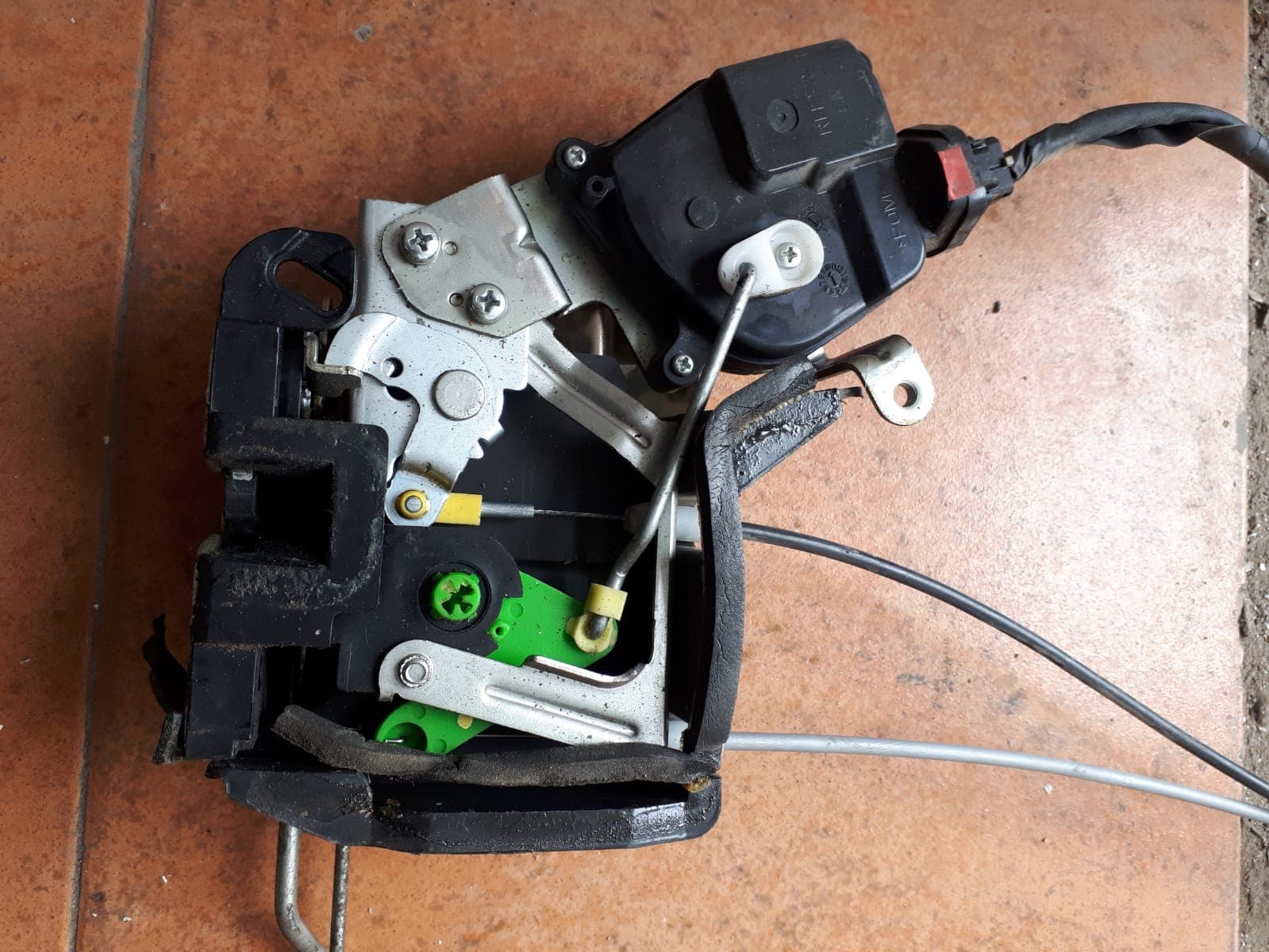 Car Locksmith – Door Lock Repair / Replacement – photo 8